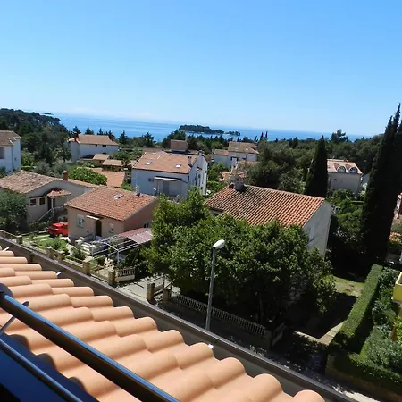 Monsena Konukevi 4*