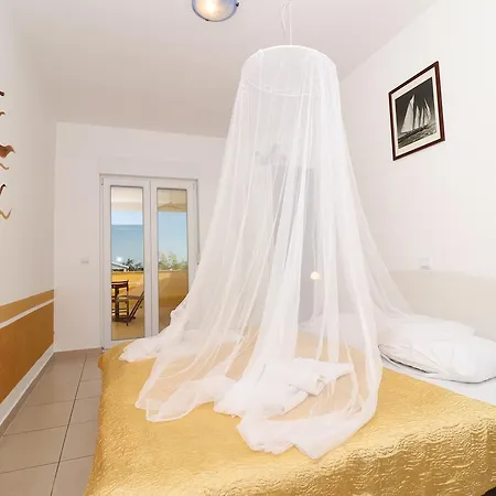 Monsena Konukevi Rovinj
