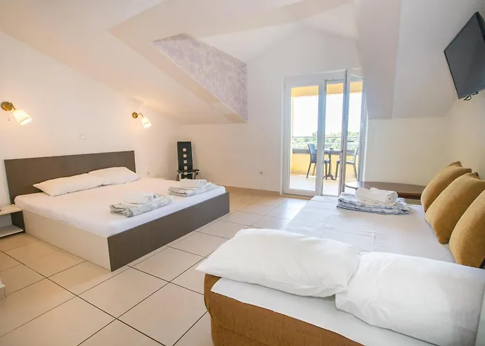 Gæstehus Monsena 4*