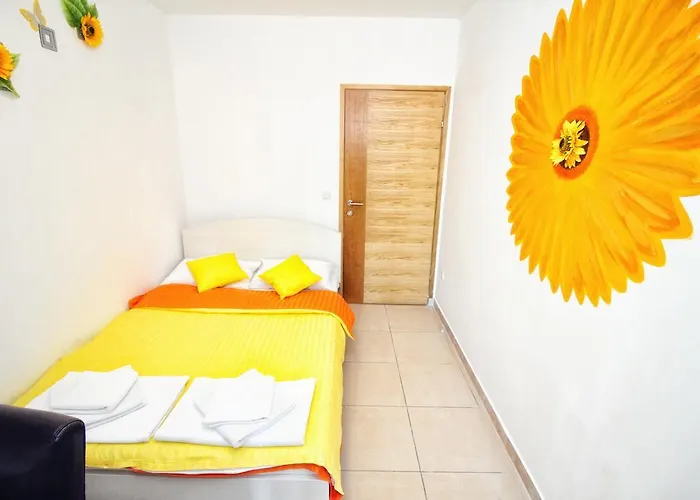 Monsena 4*