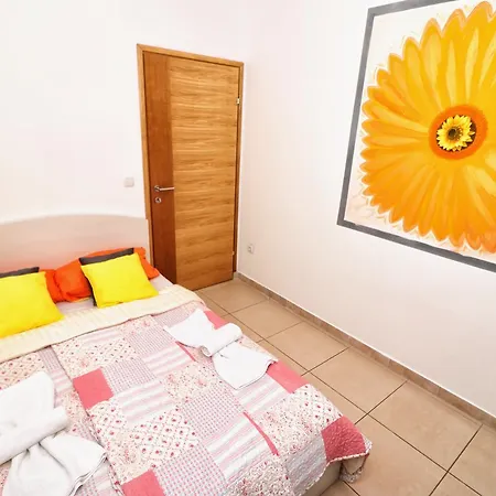Monsena 4* Ρόβινι