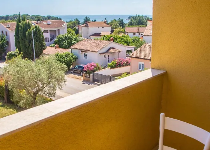 Monsena 4* Ρόβινι