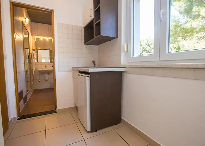 Monsena Πανσιόν