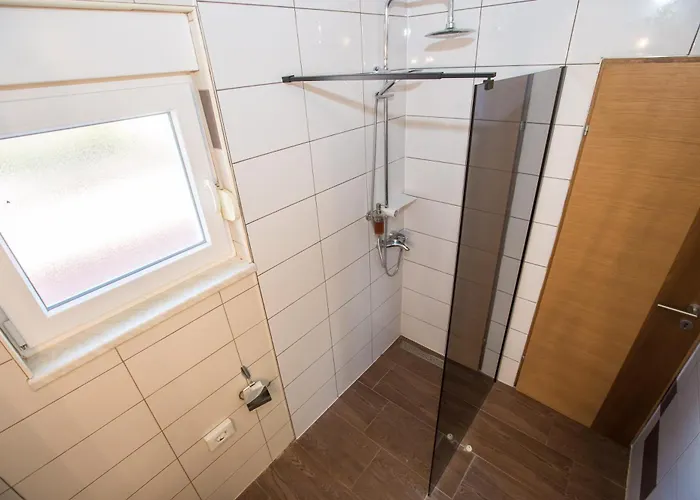 Πανσιόν Monsena Ρόβινι