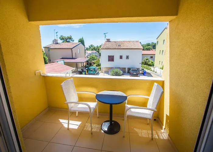 Πανσιόν Monsena