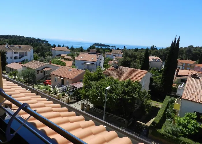 Monsena Πανσιόν 4*