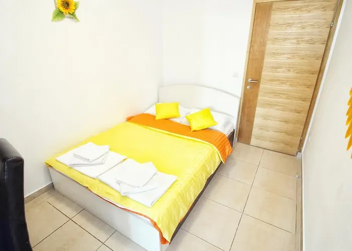 Monsena Πανσιόν