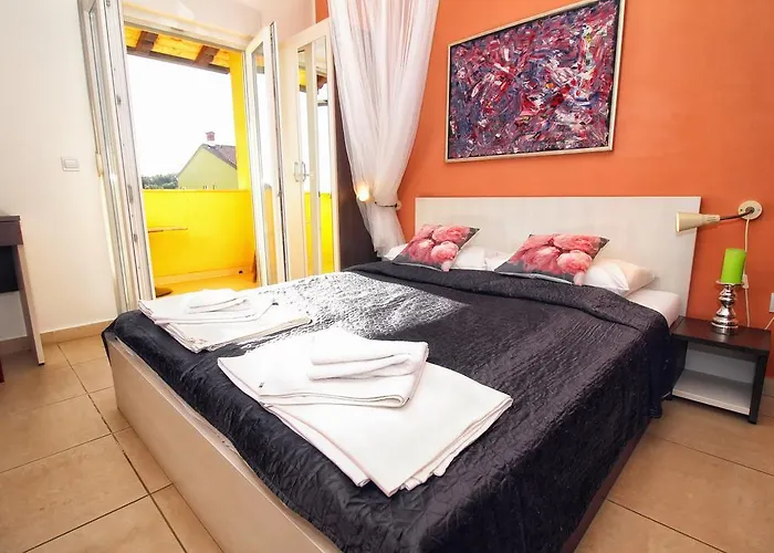 Monsena 4* Ρόβινι