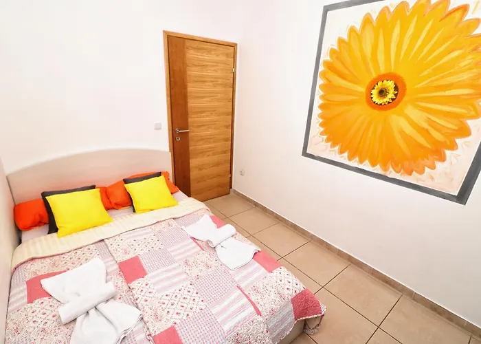 Monsena 4* Ρόβινι