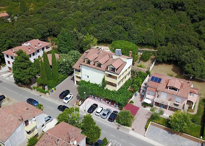 Monsena Πανσιόν